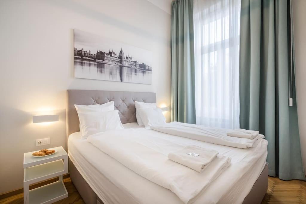 Klauzal City Garden Apartments - 2-Bedroom K34 Budapest Luaran gambar