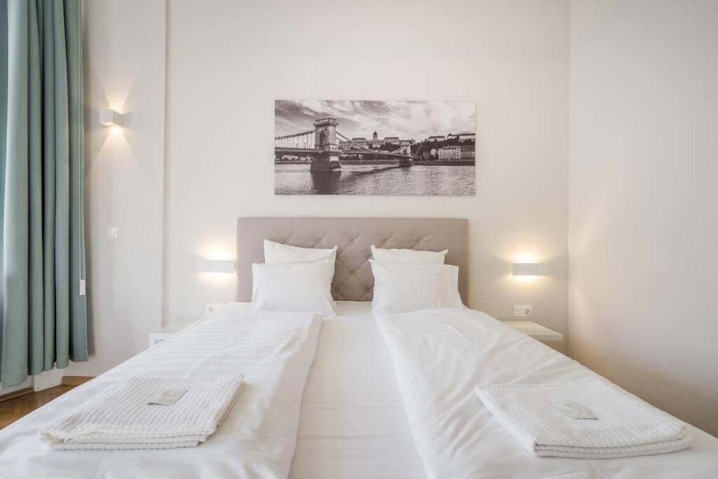 Klauzal City Garden Apartments - 2-Bedroom K34 Budapest Luaran gambar