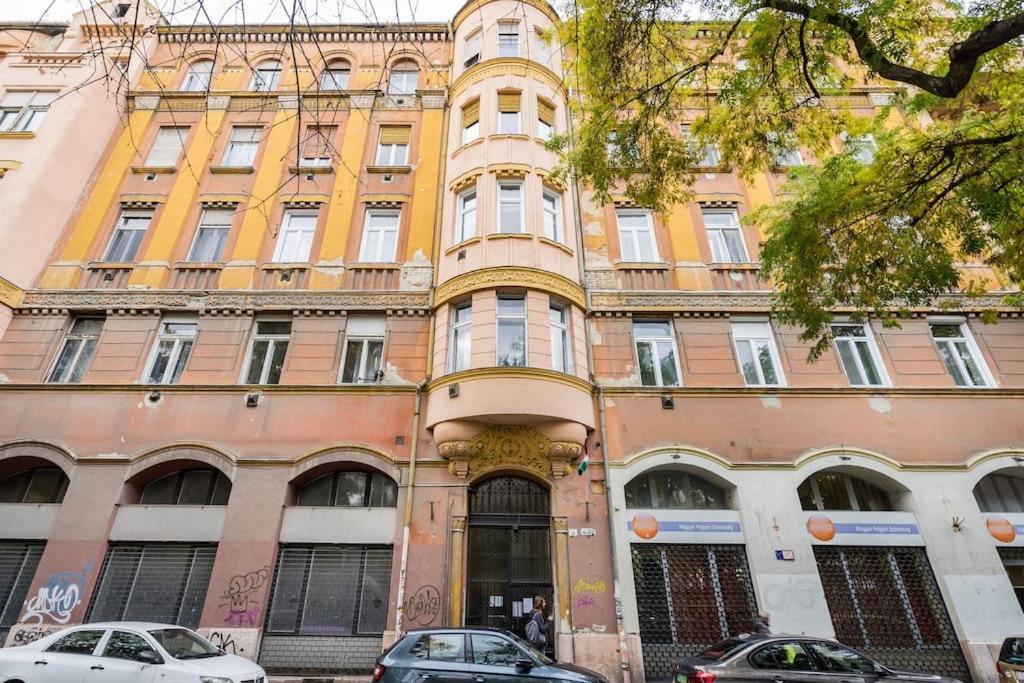 Klauzal City Garden Apartments - 2-Bedroom K34 Budapest Luaran gambar