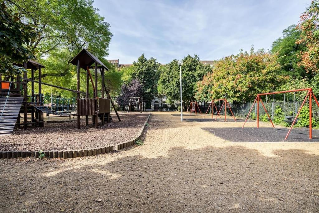 Klauzal City Garden Apartments - 2-Bedroom K34 Budapest Luaran gambar