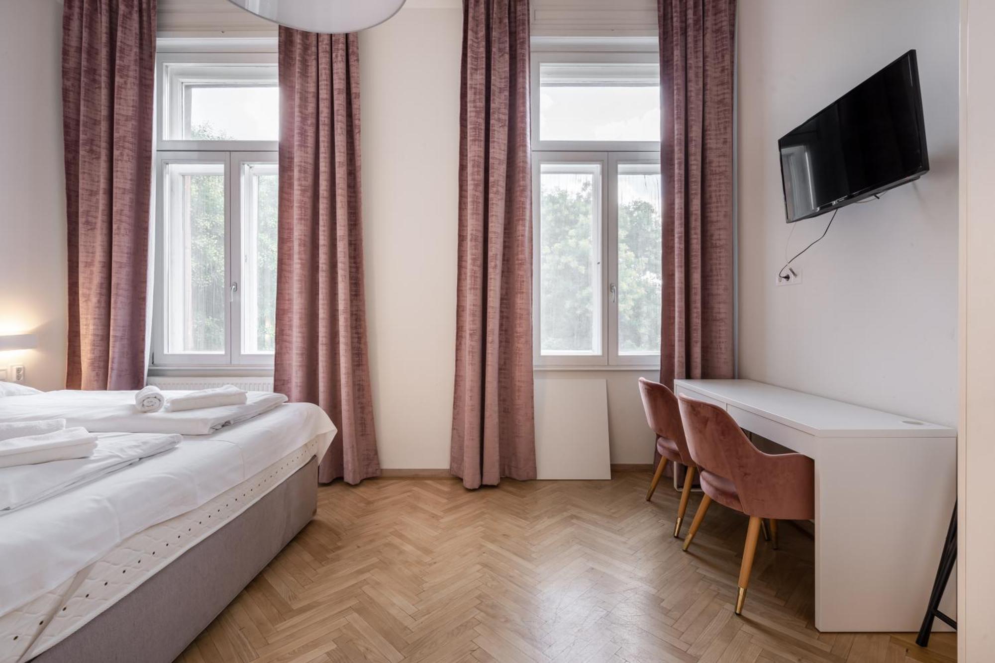 Klauzal City Garden Apartments - 2-Bedroom K34 Budapest Luaran gambar
